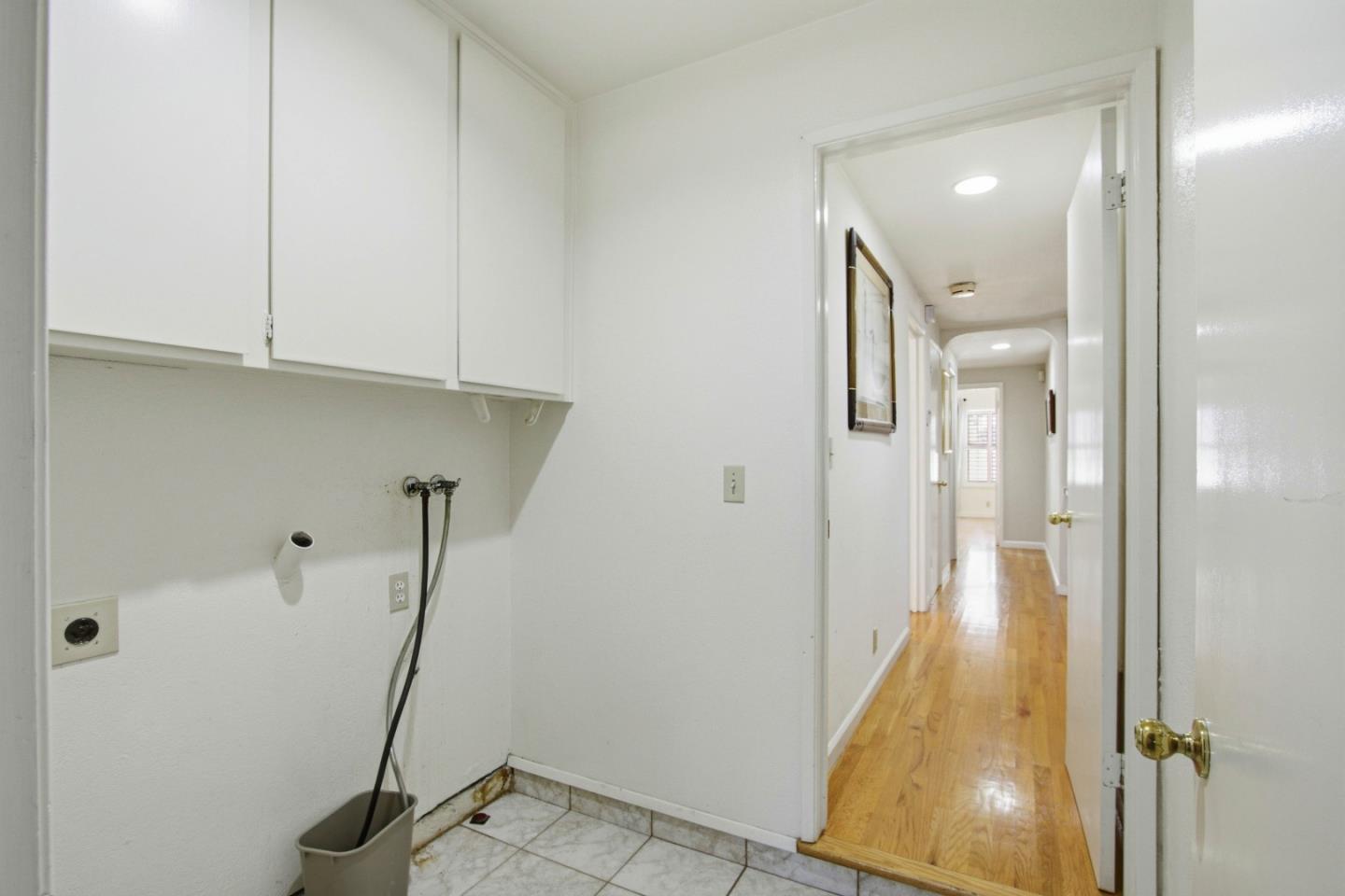 Detail Gallery Image 34 of 47 For 2836 Broken Oak Ct, San Jose,  CA 95148 - 4 Beds | 2 Baths