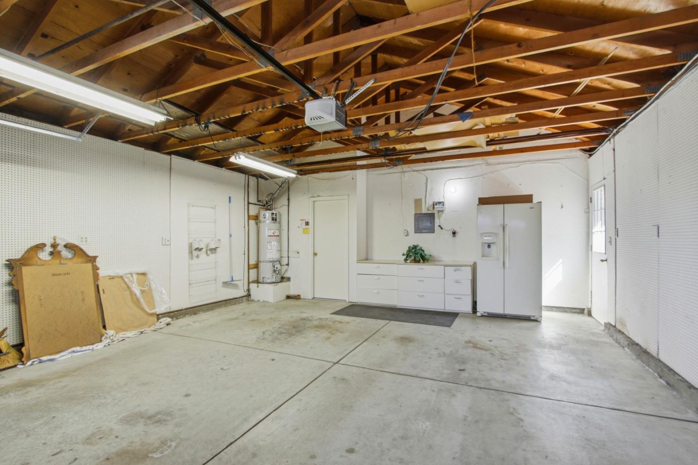 Detail Gallery Image 35 of 47 For 2836 Broken Oak Ct, San Jose,  CA 95148 - 4 Beds | 2 Baths