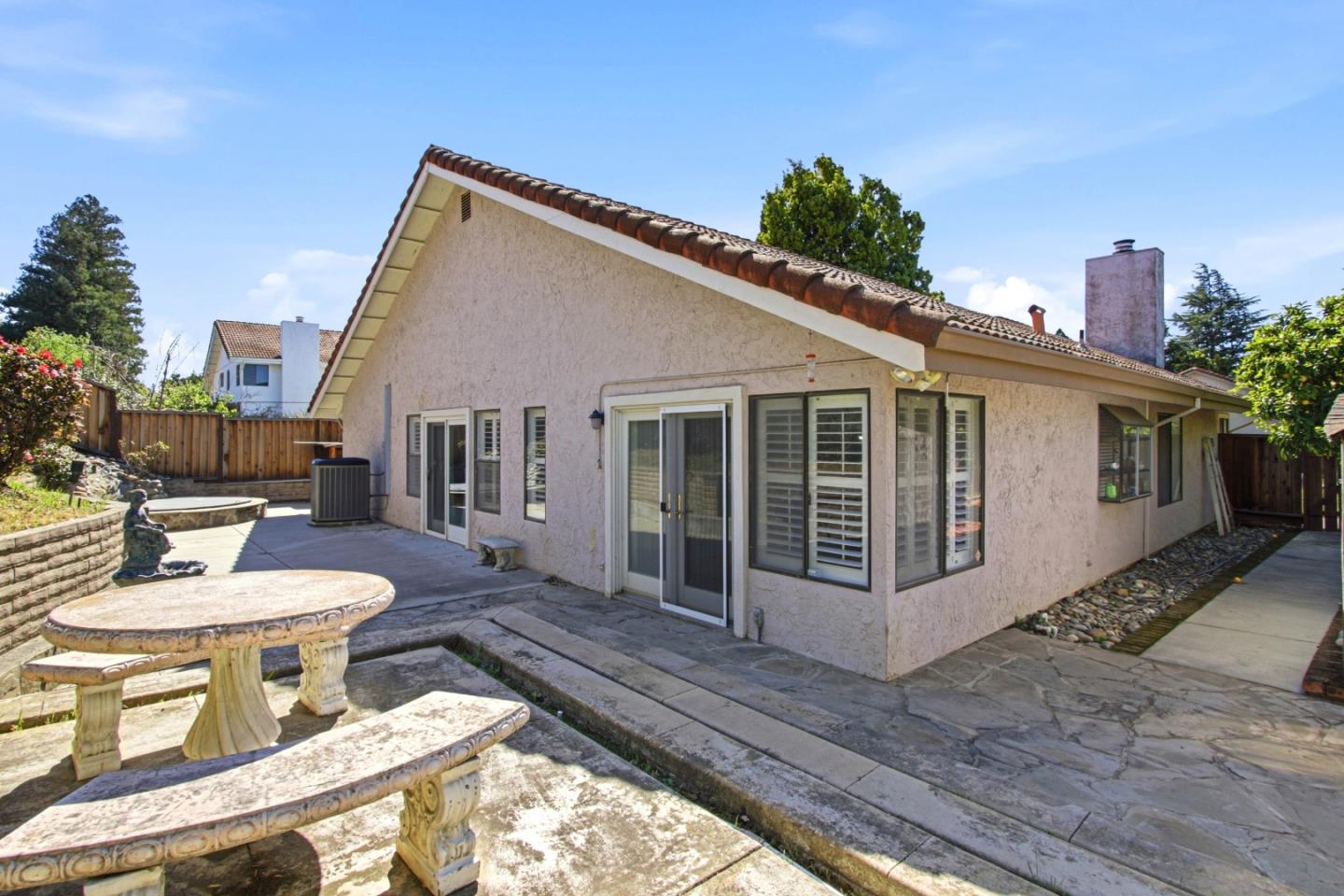 Detail Gallery Image 37 of 47 For 2836 Broken Oak Ct, San Jose,  CA 95148 - 4 Beds | 2 Baths