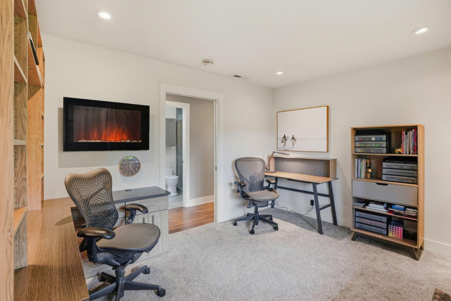 Detail Gallery Image 17 of 32 For 207 Hacienda Carmel, Carmel,  CA 93923 - 2 Beds | 2 Baths