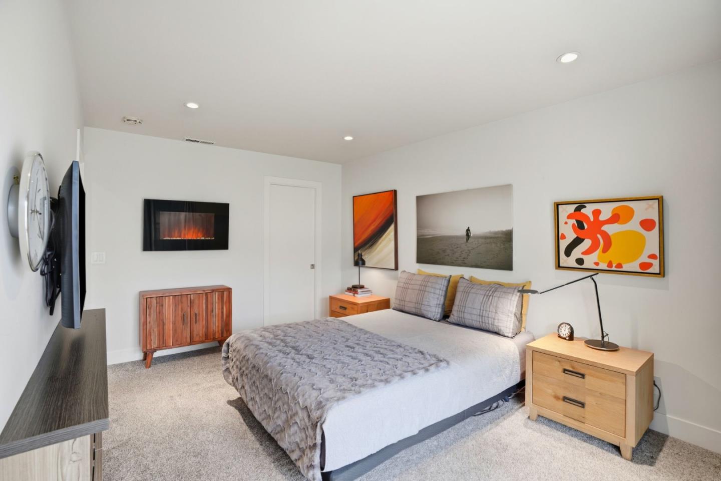 Detail Gallery Image 20 of 32 For 207 Hacienda Carmel, Carmel,  CA 93923 - 2 Beds | 2 Baths