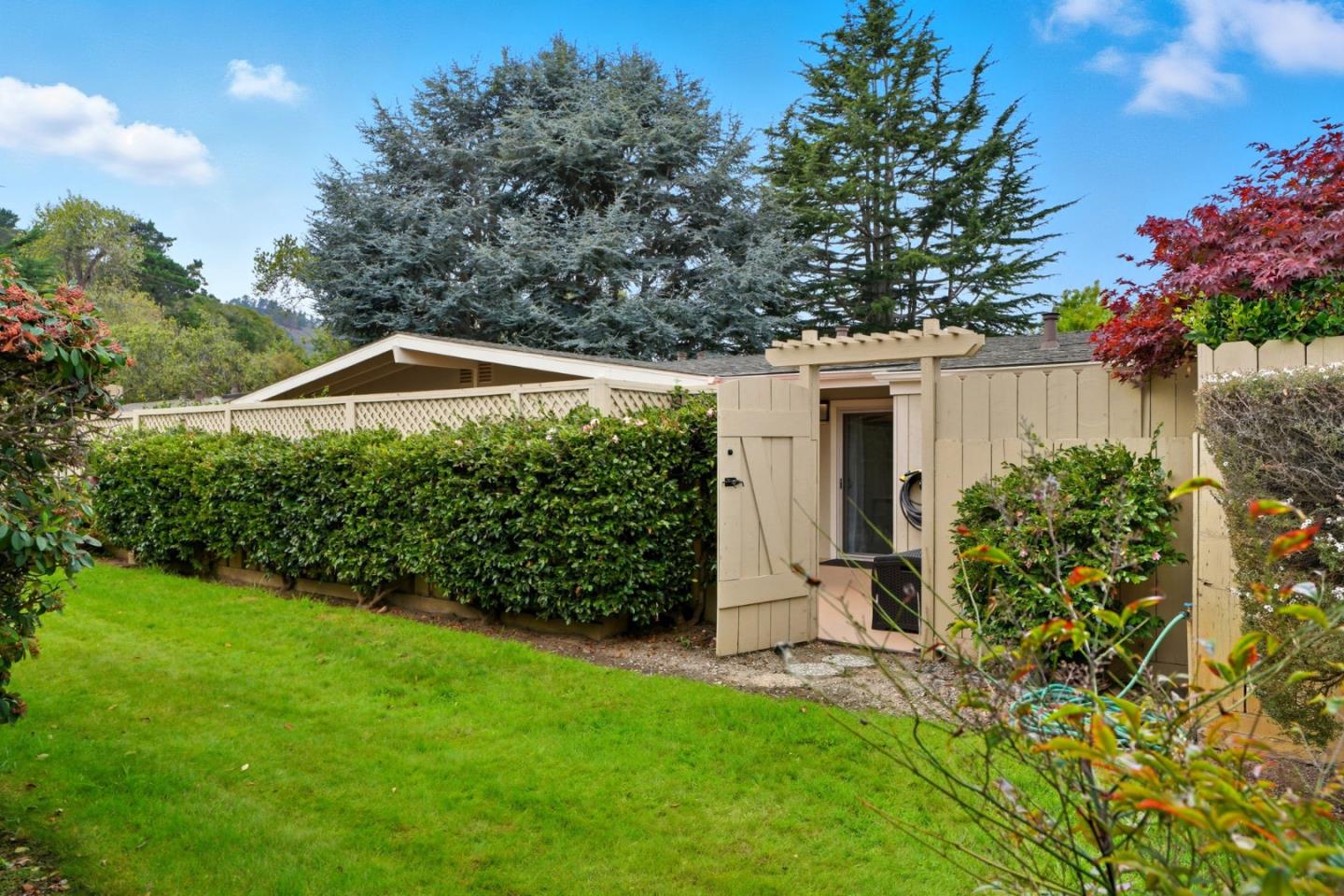 Detail Gallery Image 31 of 32 For 207 Hacienda Carmel, Carmel,  CA 93923 - 2 Beds | 2 Baths