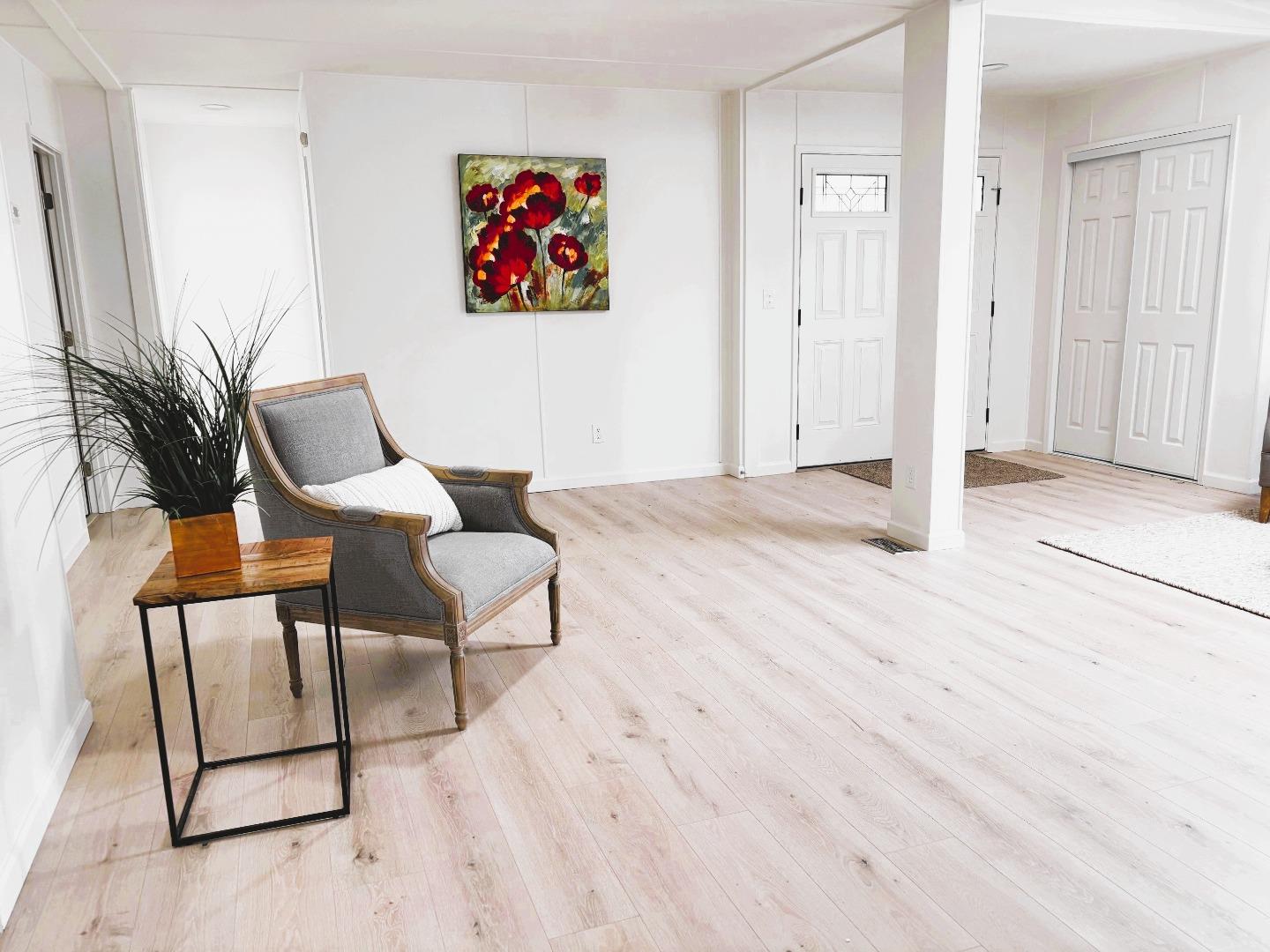 Detail Gallery Image 12 of 34 For 128 Chateau La Salle Dr #128,  San Jose,  CA 95111 - 3 Beds | 2 Baths