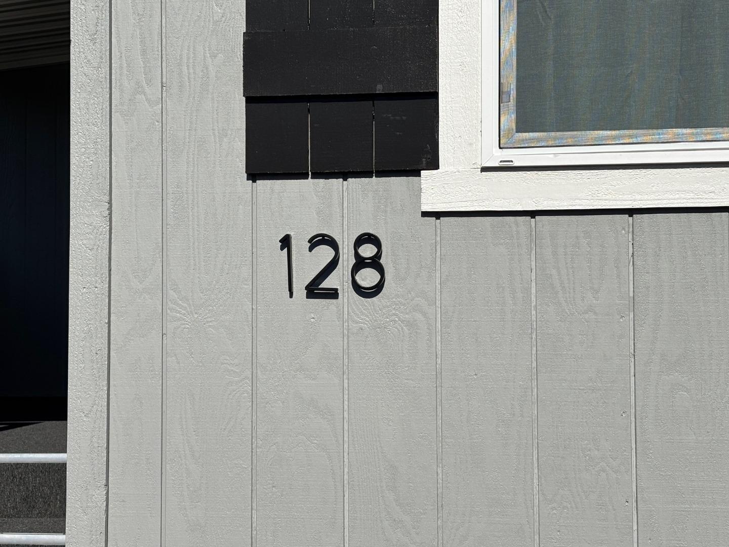 Detail Gallery Image 30 of 34 For 128 Chateau La Salle Dr #128,  San Jose,  CA 95111 - 3 Beds | 2 Baths