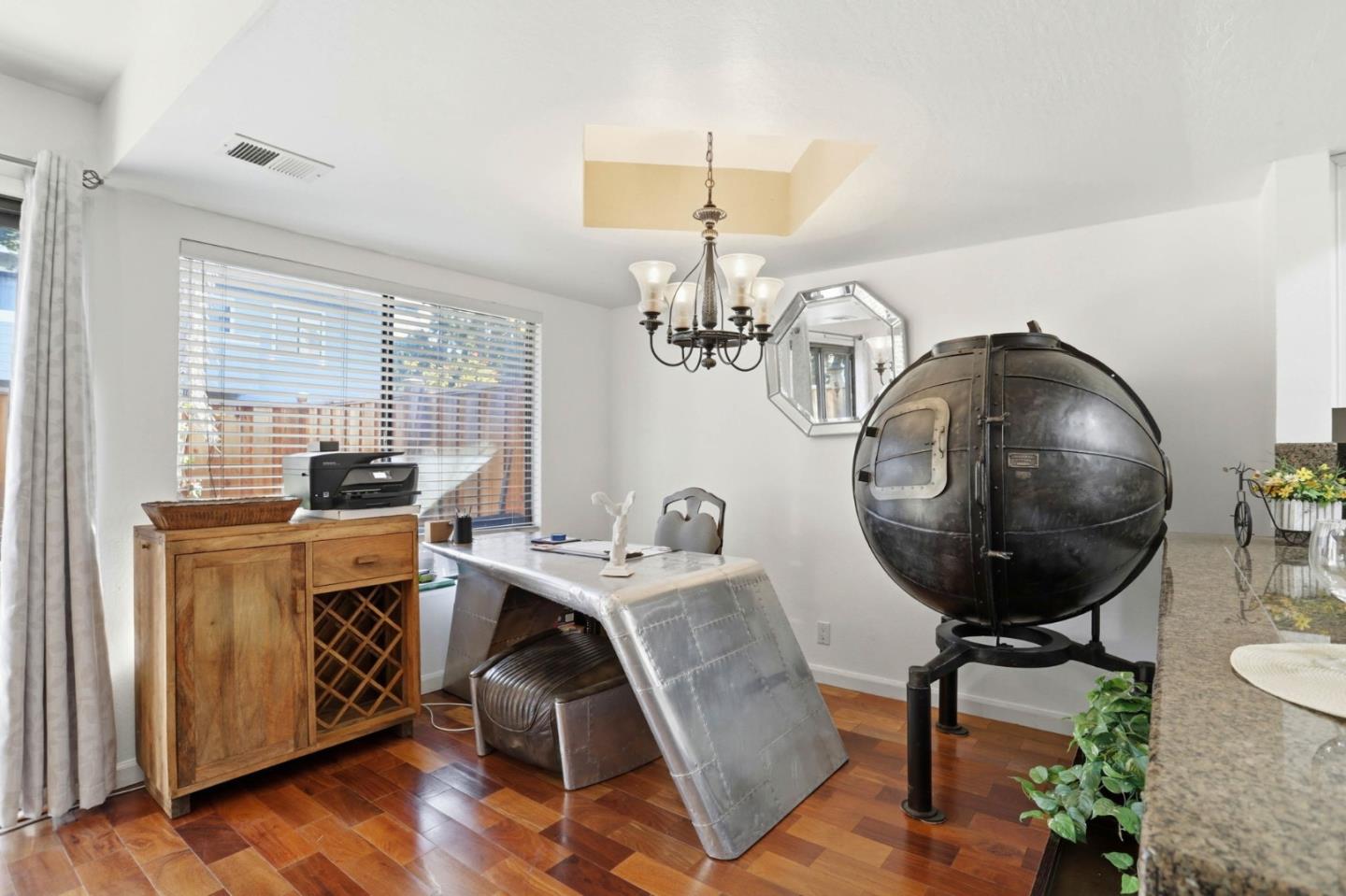 Detail Gallery Image 19 of 41 For 4967 Cherry Ave, San Jose,  CA 95118 - 3 Beds | 2/1 Baths