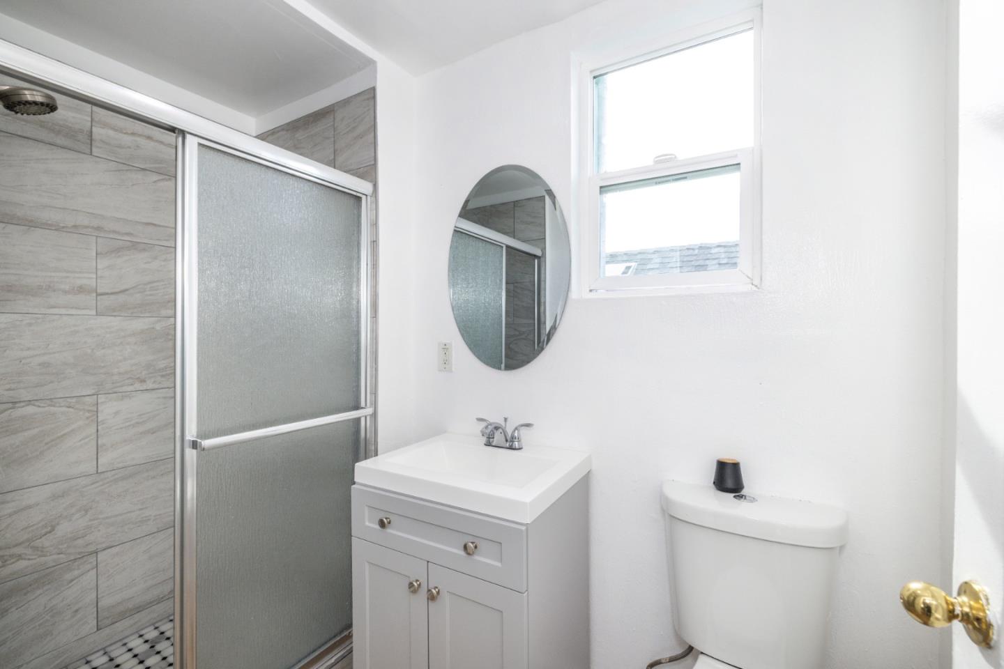 Detail Gallery Image 15 of 20 For 620 22nd St, Richmond,  CA 94801 - 3 Beds | 2 Baths