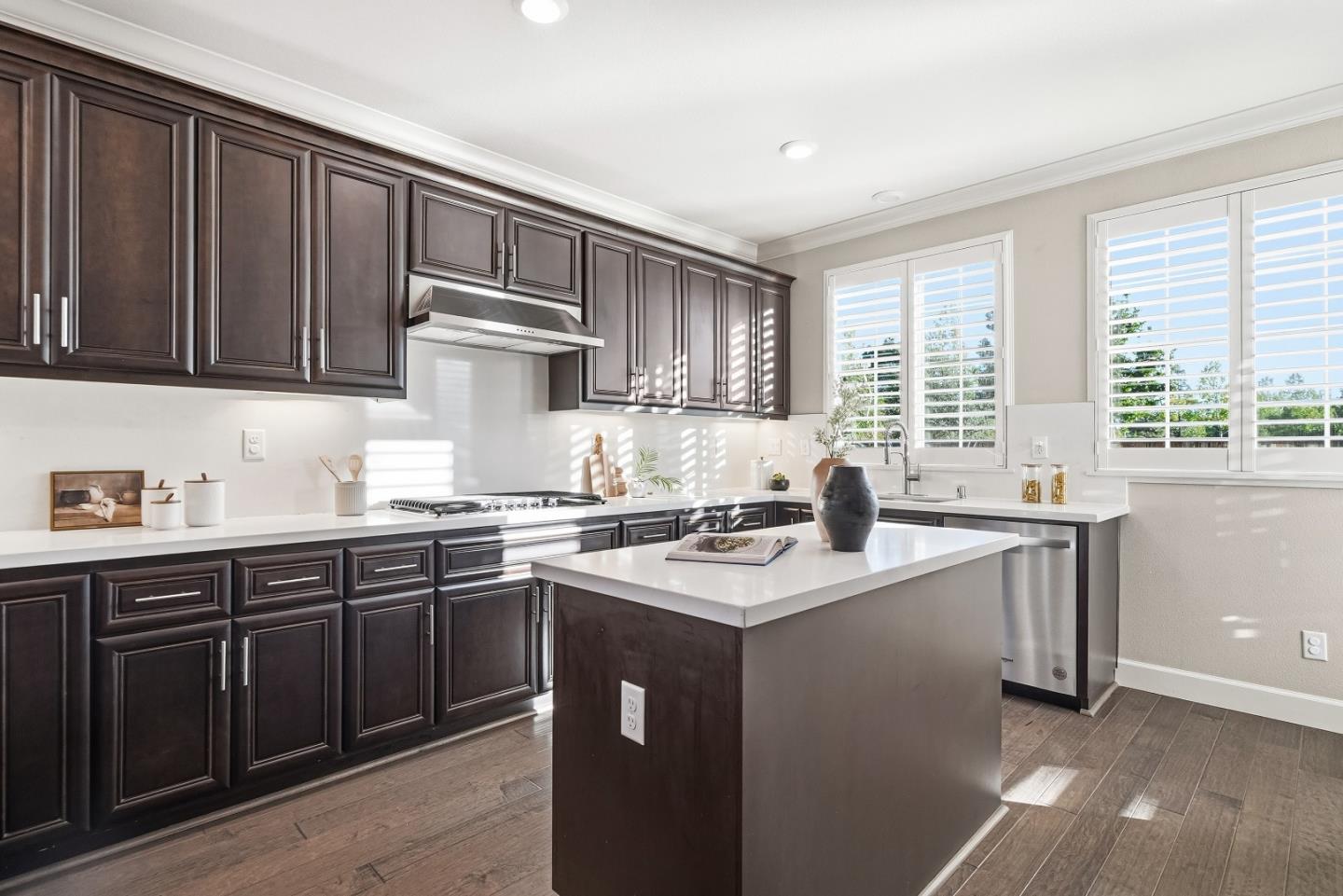 Detail Gallery Image 15 of 52 For 34135 Bridle St, Fremont,  CA 94555 - 4 Beds | 3 Baths