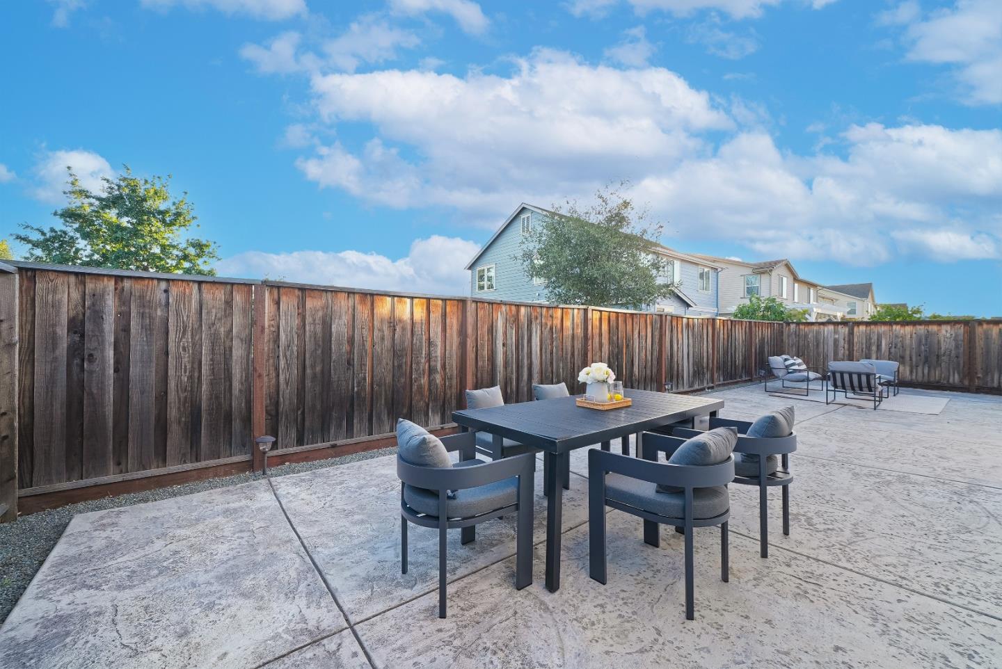 Detail Gallery Image 39 of 52 For 34135 Bridle St, Fremont,  CA 94555 - 4 Beds | 3 Baths