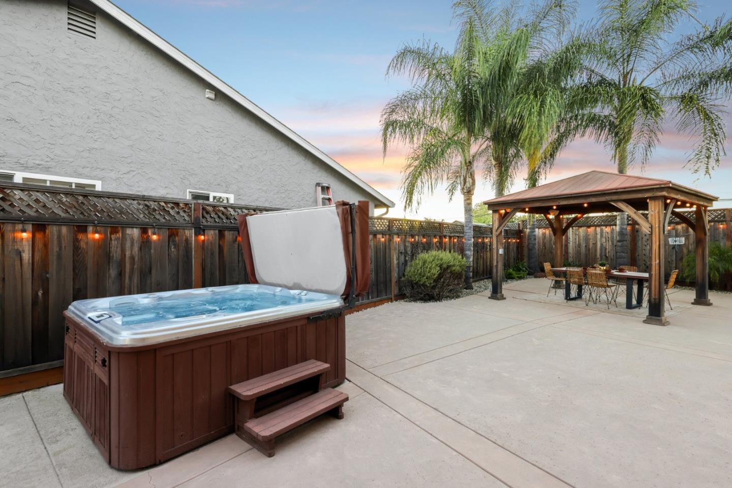 Detail Gallery Image 3 of 27 For 4220 Corte De Tebaldi, San Jose,  CA 95118 - 4 Beds | 2/1 Baths