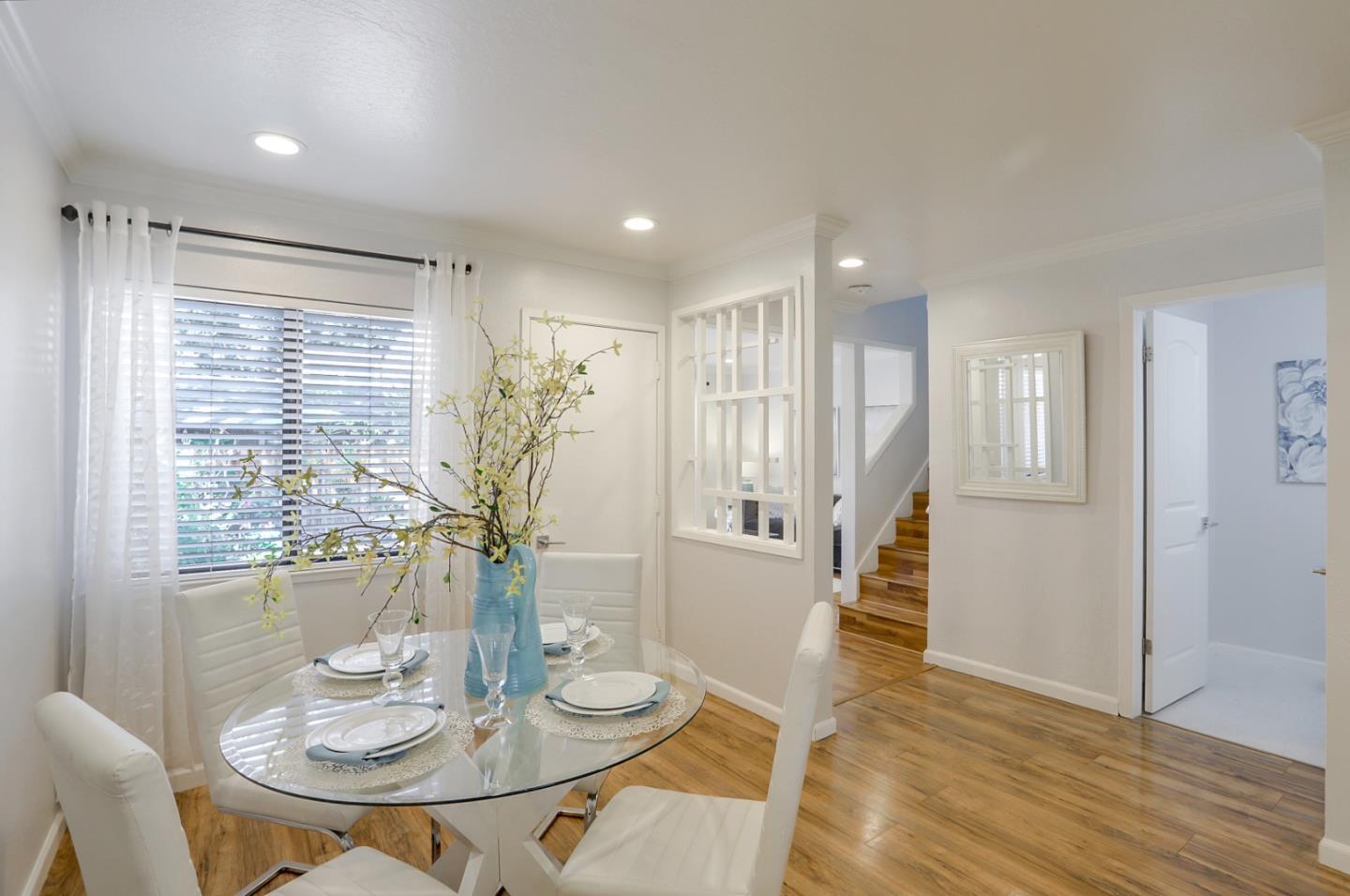 Detail Gallery Image 13 of 28 For 545 Cassatt Way, San Jose,  CA 95125 - 3 Beds | 2/1 Baths