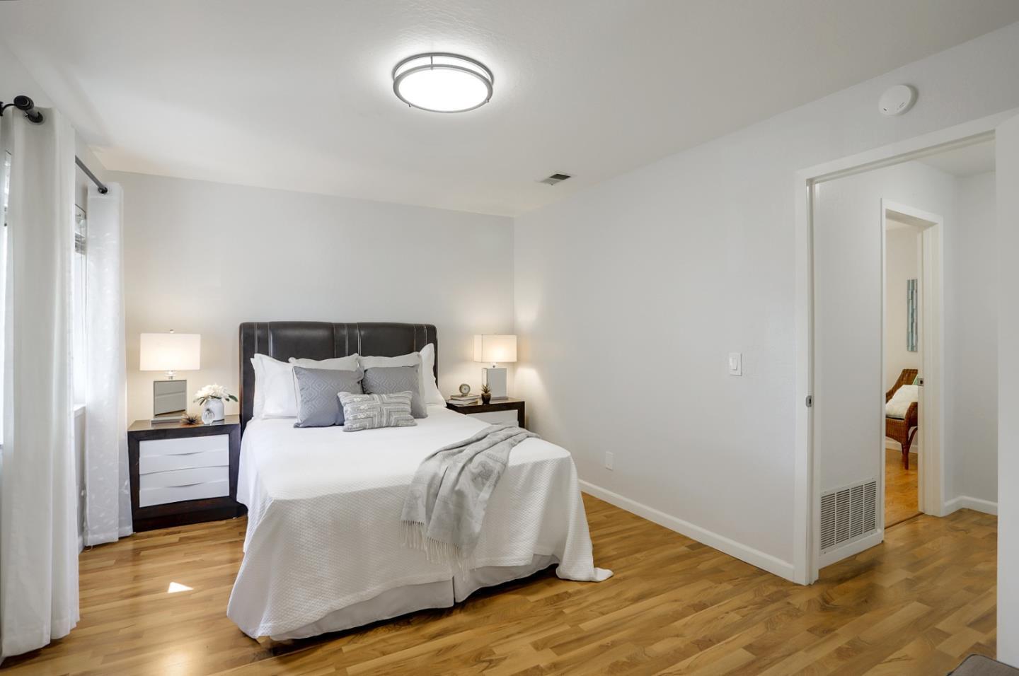 Detail Gallery Image 19 of 28 For 545 Cassatt Way, San Jose,  CA 95125 - 3 Beds | 2/1 Baths