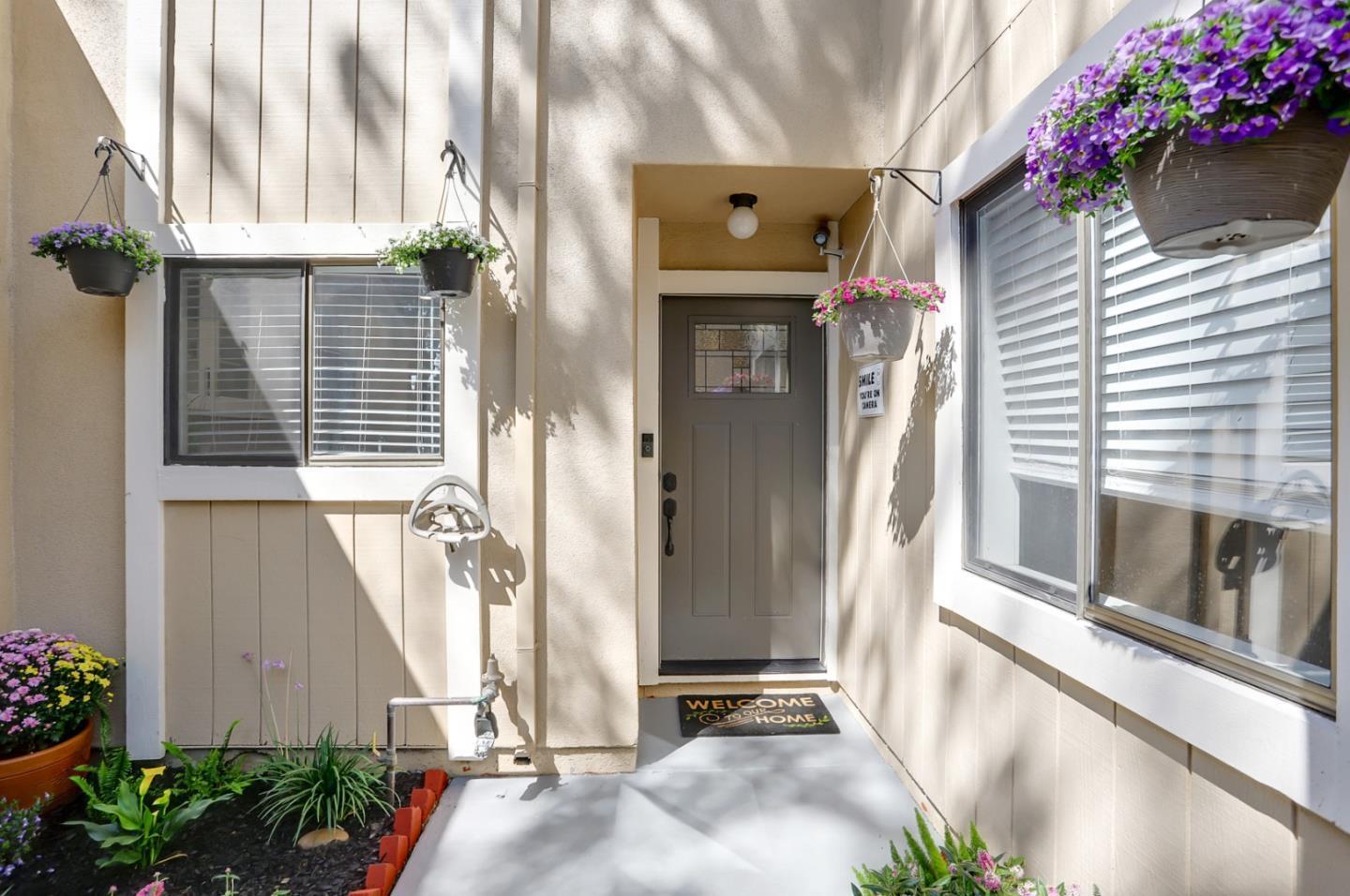 Detail Gallery Image 2 of 28 For 545 Cassatt Way, San Jose,  CA 95125 - 3 Beds | 2/1 Baths