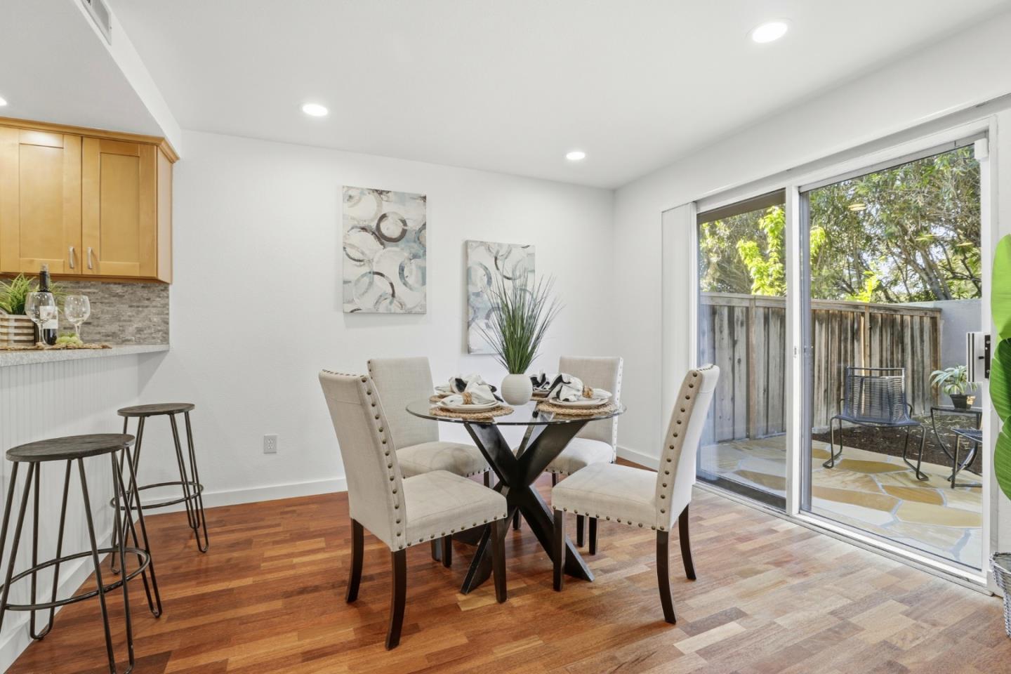 Detail Gallery Image 12 of 37 For 81 Frontier Trail Dr, San Jose,  CA 95136 - 3 Beds | 2/1 Baths