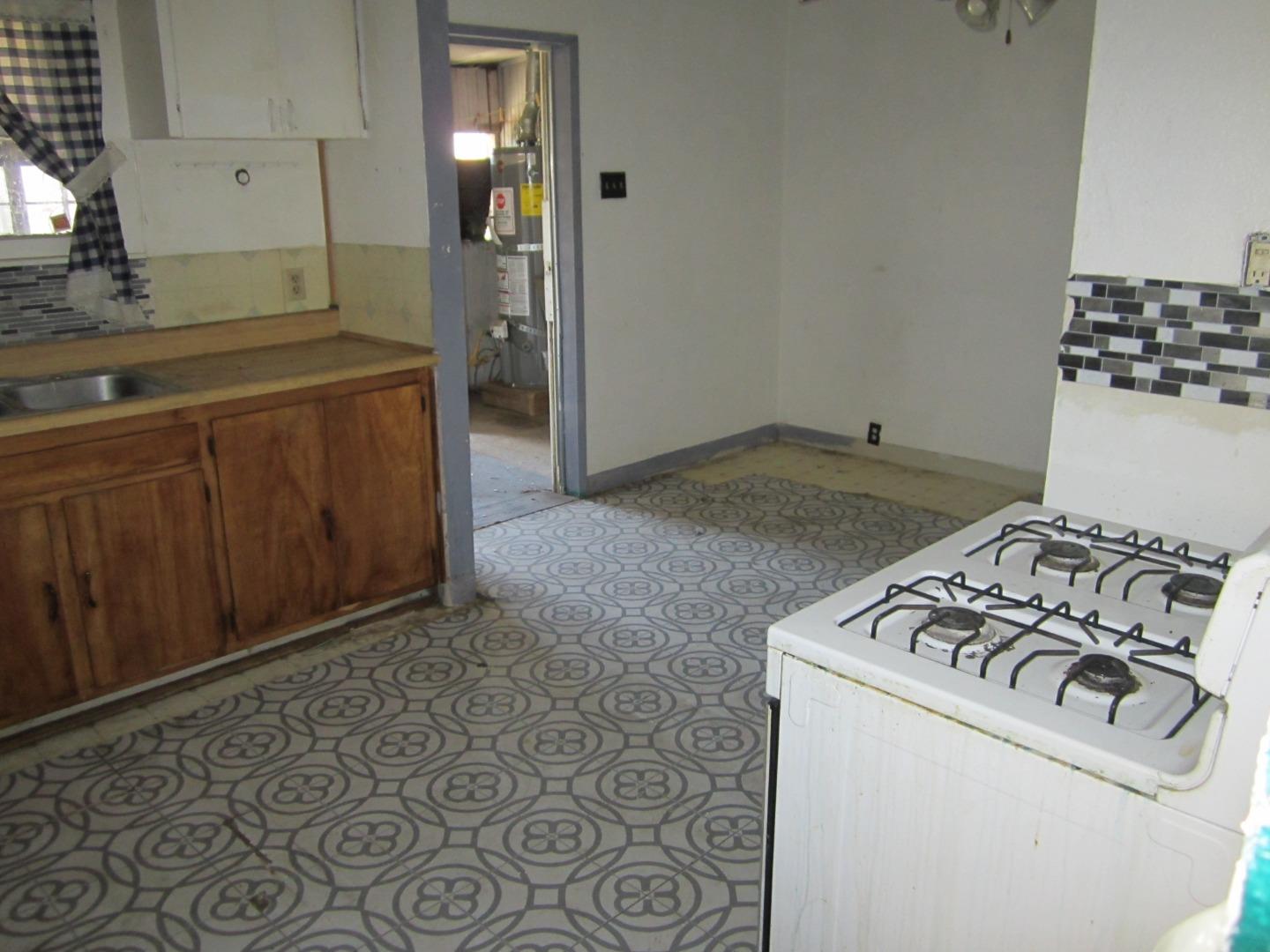 Detail Gallery Image 12 of 27 For 1647 N Gilchrist Ave, Stockton,  CA 95205 - 3 Beds | 1 Baths