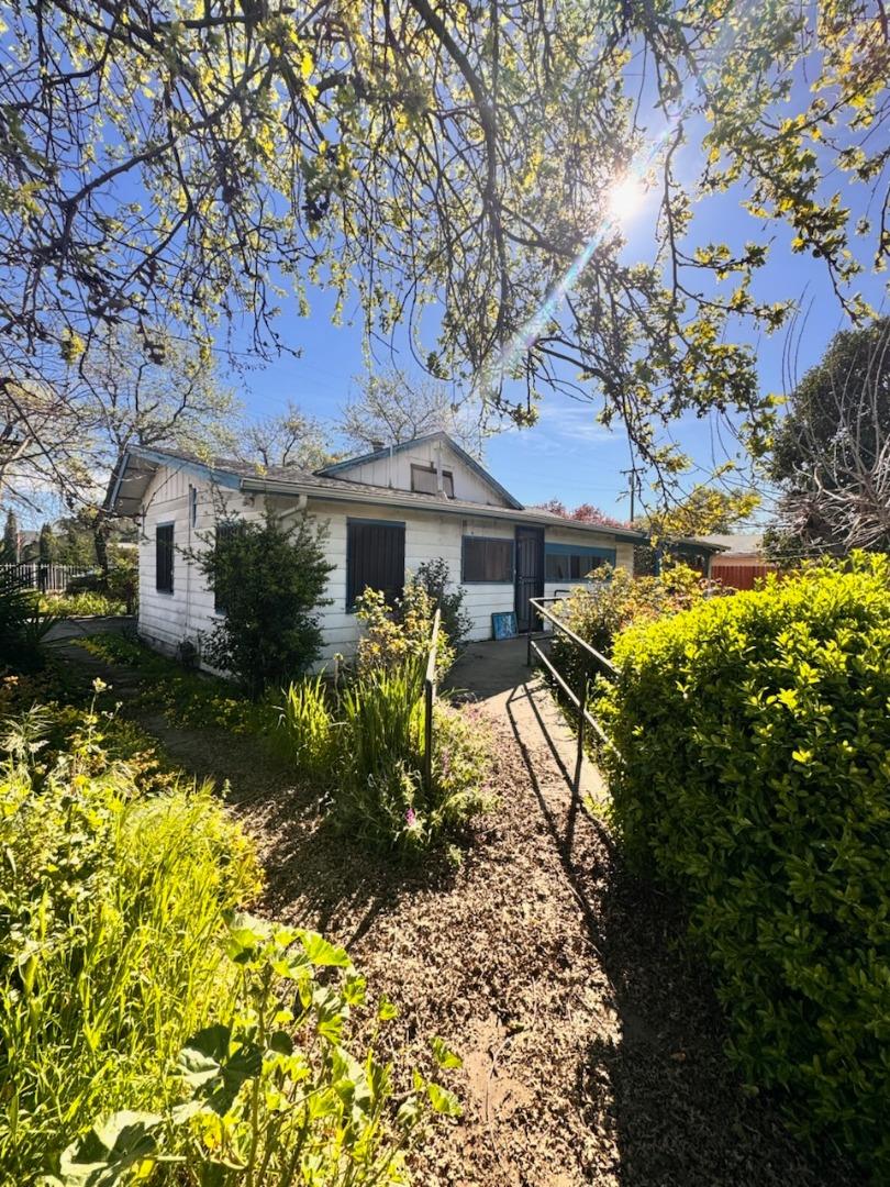 Detail Gallery Image 23 of 27 For 1647 N Gilchrist Ave, Stockton,  CA 95205 - 3 Beds | 1 Baths