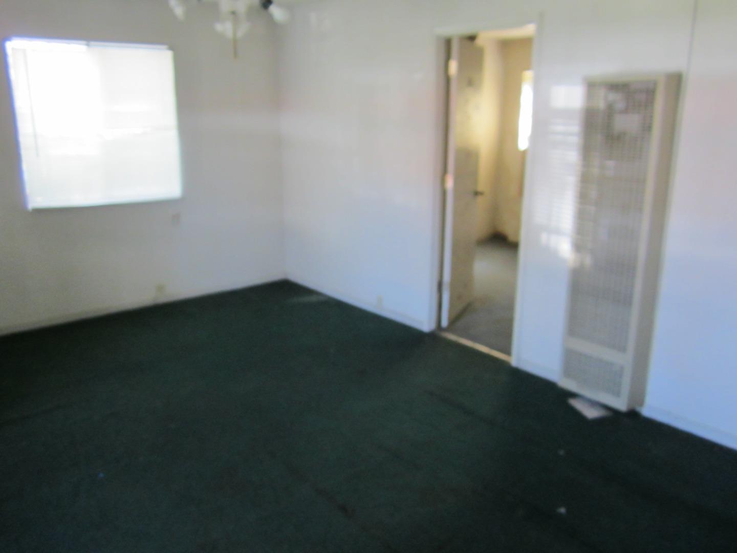 Detail Gallery Image 4 of 27 For 1647 N Gilchrist Ave, Stockton,  CA 95205 - 3 Beds | 1 Baths