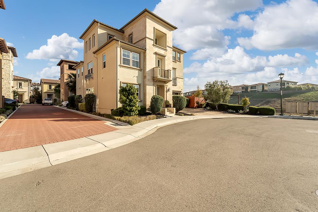 Detail Gallery Image 40 of 52 For 600 Thyme Way, San Ramon,  CA 94582 - 4 Beds | 4/1 Baths