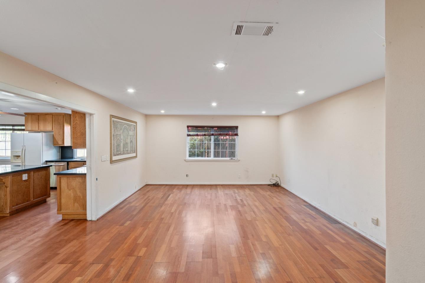 Detail Gallery Image 11 of 53 For 1137 Champagne Ln, San Jose,  CA 95132 - 3 Beds | 2 Baths