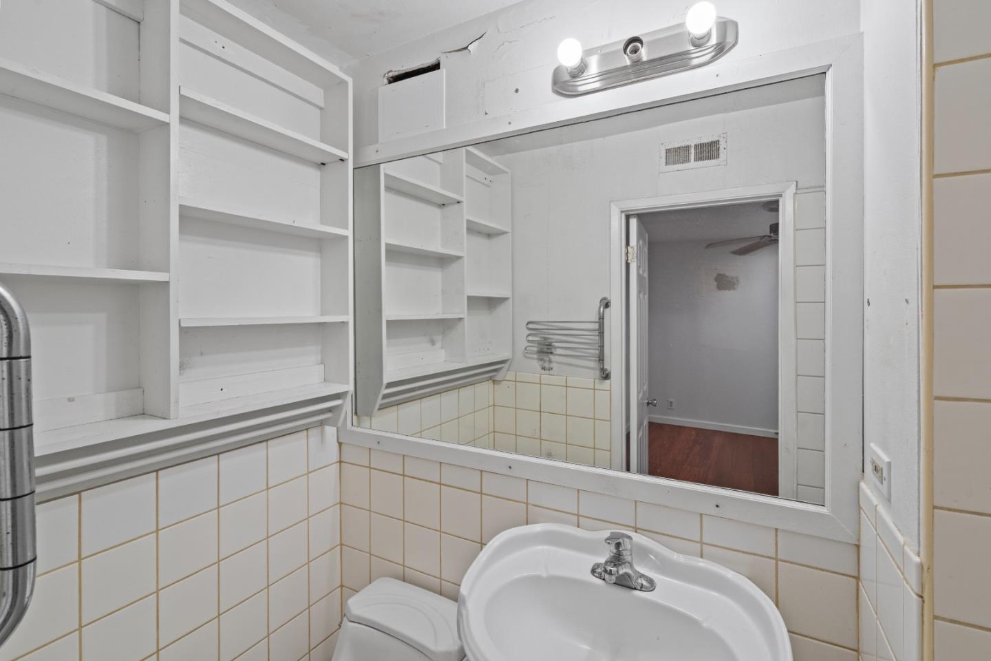 Detail Gallery Image 31 of 53 For 1137 Champagne Ln, San Jose,  CA 95132 - 3 Beds | 2 Baths