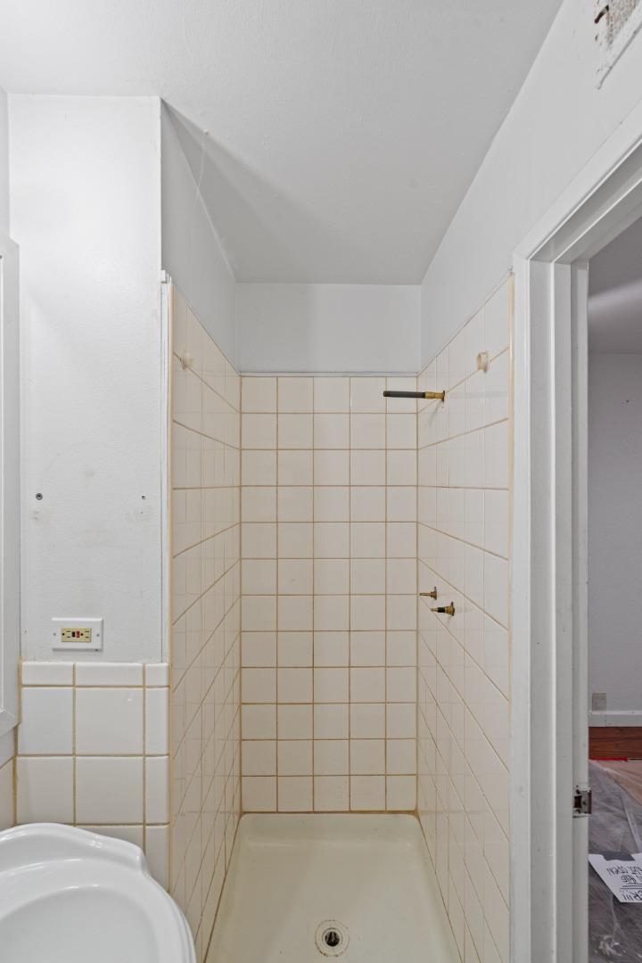 Detail Gallery Image 33 of 53 For 1137 Champagne Ln, San Jose,  CA 95132 - 3 Beds | 2 Baths