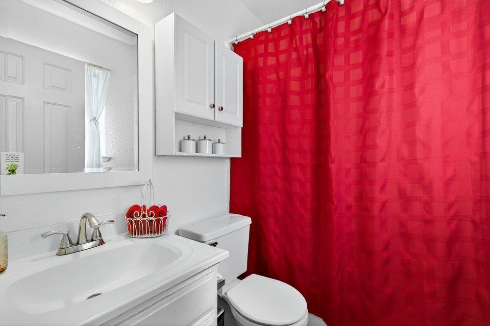 Detail Gallery Image 24 of 52 For 500 Ronan Ave, Gilroy,  CA 95020 - 5 Beds | 3 Baths