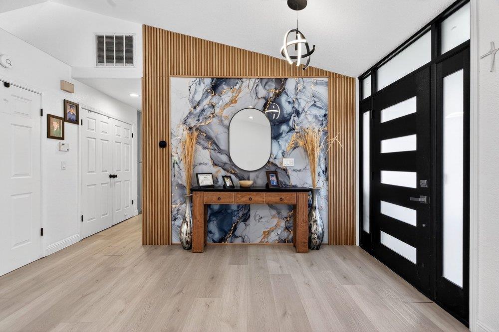 Detail Gallery Image 9 of 52 For 500 Ronan Ave, Gilroy,  CA 95020 - 5 Beds | 3 Baths