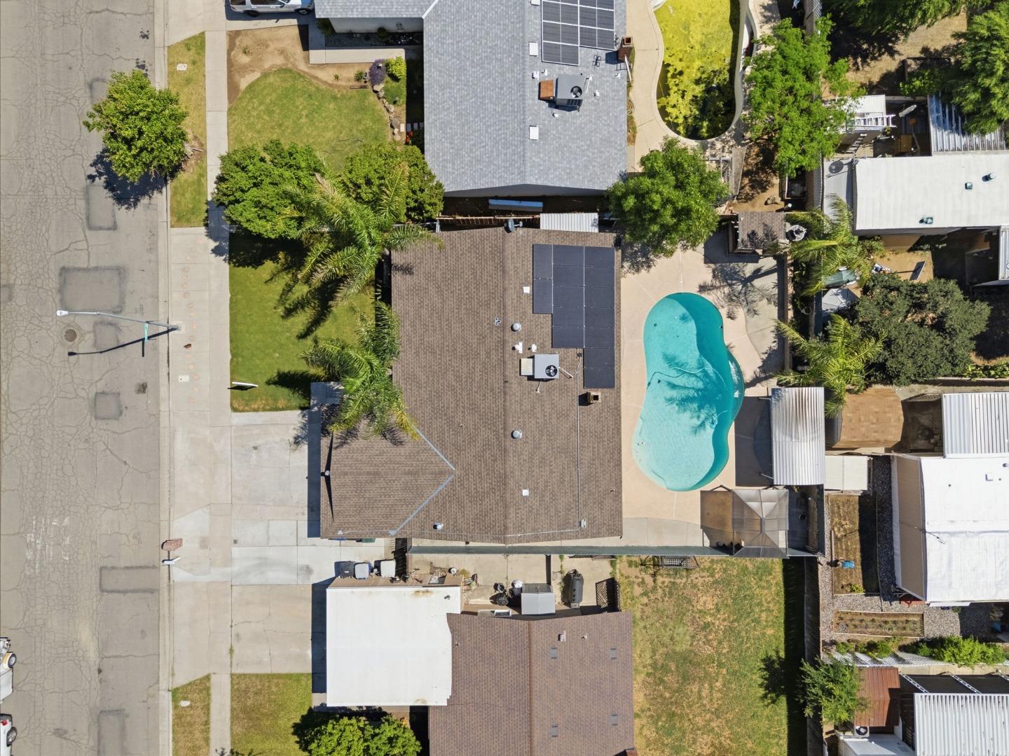 Detail Gallery Image 19 of 20 For 5850 E Ramona Ave, Fresno,  CA 93727 - 4 Beds | 2 Baths