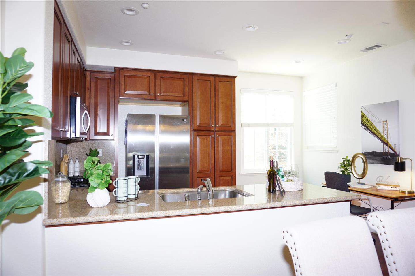 Detail Gallery Image 12 of 28 For 1059 Sapphire Ter, Union City,  CA 94587 - 2 Beds | 2/1 Baths