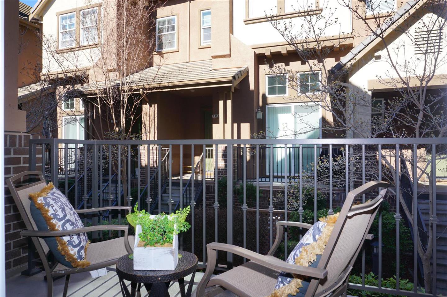 Detail Gallery Image 23 of 28 For 1059 Sapphire Ter, Union City,  CA 94587 - 2 Beds | 2/1 Baths