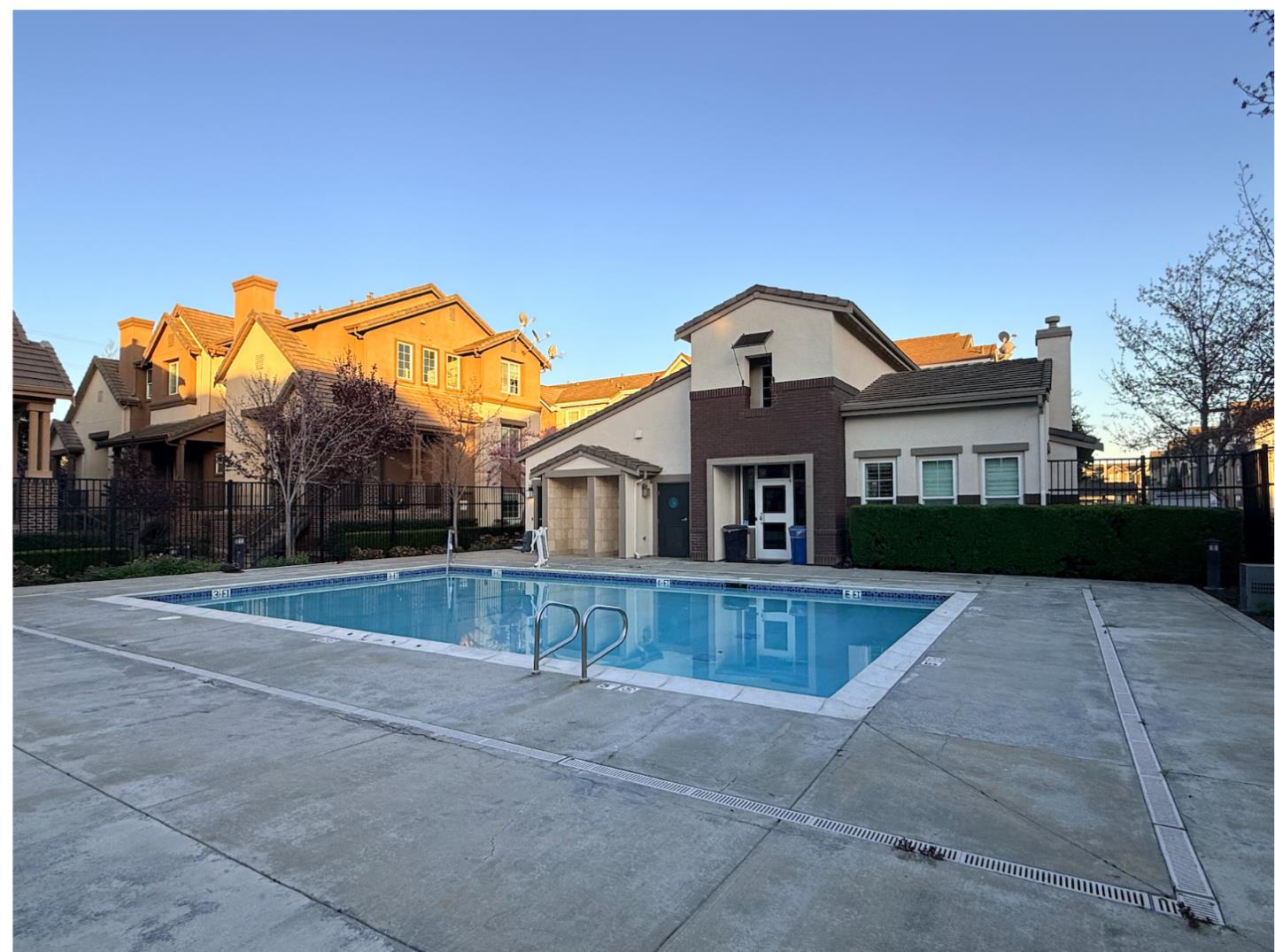 Detail Gallery Image 26 of 28 For 1059 Sapphire Ter, Union City,  CA 94587 - 2 Beds | 2/1 Baths