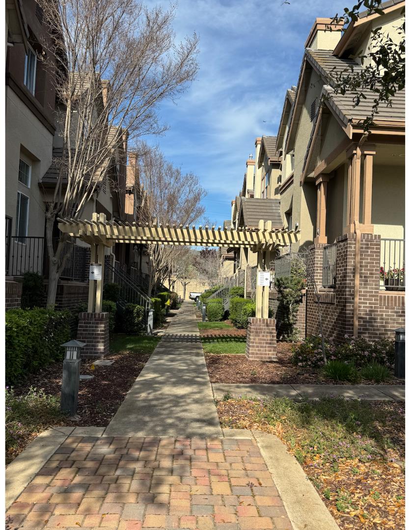 Detail Gallery Image 28 of 28 For 1059 Sapphire Ter, Union City,  CA 94587 - 2 Beds | 2/1 Baths