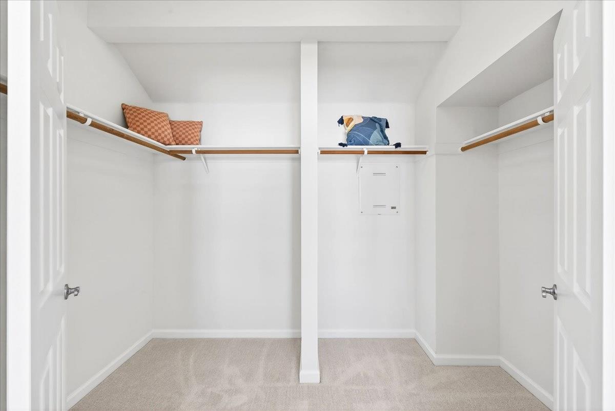 Detail Gallery Image 13 of 34 For 679 Pinnacles Ter, Sunnyvale,  CA 94085 - 3 Beds | 3 Baths