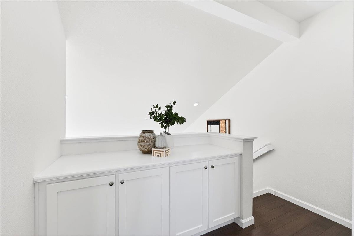 Detail Gallery Image 19 of 34 For 679 Pinnacles Ter, Sunnyvale,  CA 94085 - 3 Beds | 3 Baths