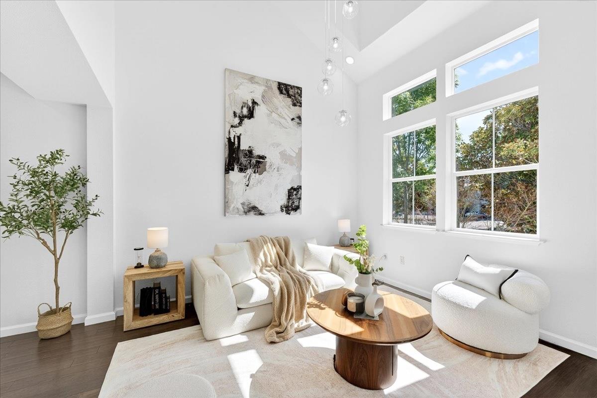 Detail Gallery Image 2 of 34 For 679 Pinnacles Ter, Sunnyvale,  CA 94085 - 3 Beds | 3 Baths