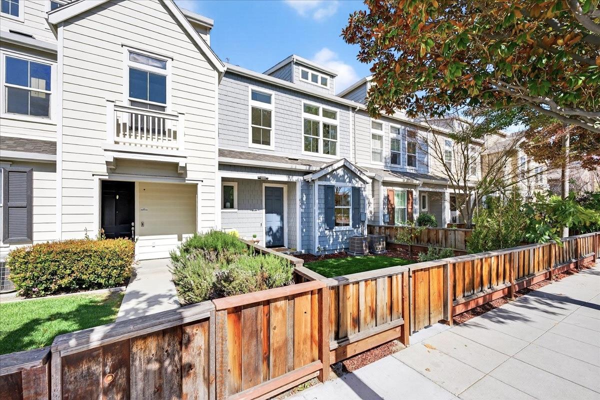 Detail Gallery Image 26 of 34 For 679 Pinnacles Ter, Sunnyvale,  CA 94085 - 3 Beds | 3 Baths