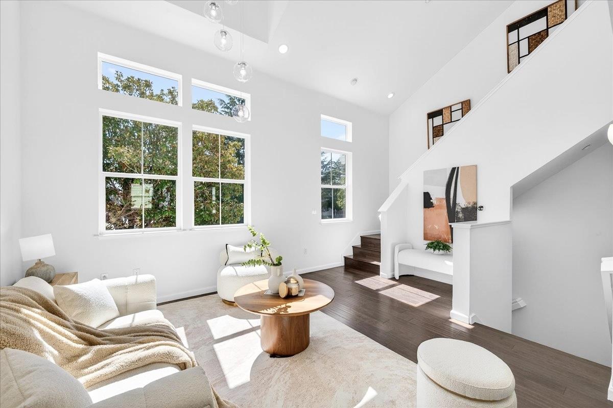 Detail Gallery Image 3 of 34 For 679 Pinnacles Ter, Sunnyvale,  CA 94085 - 3 Beds | 3 Baths