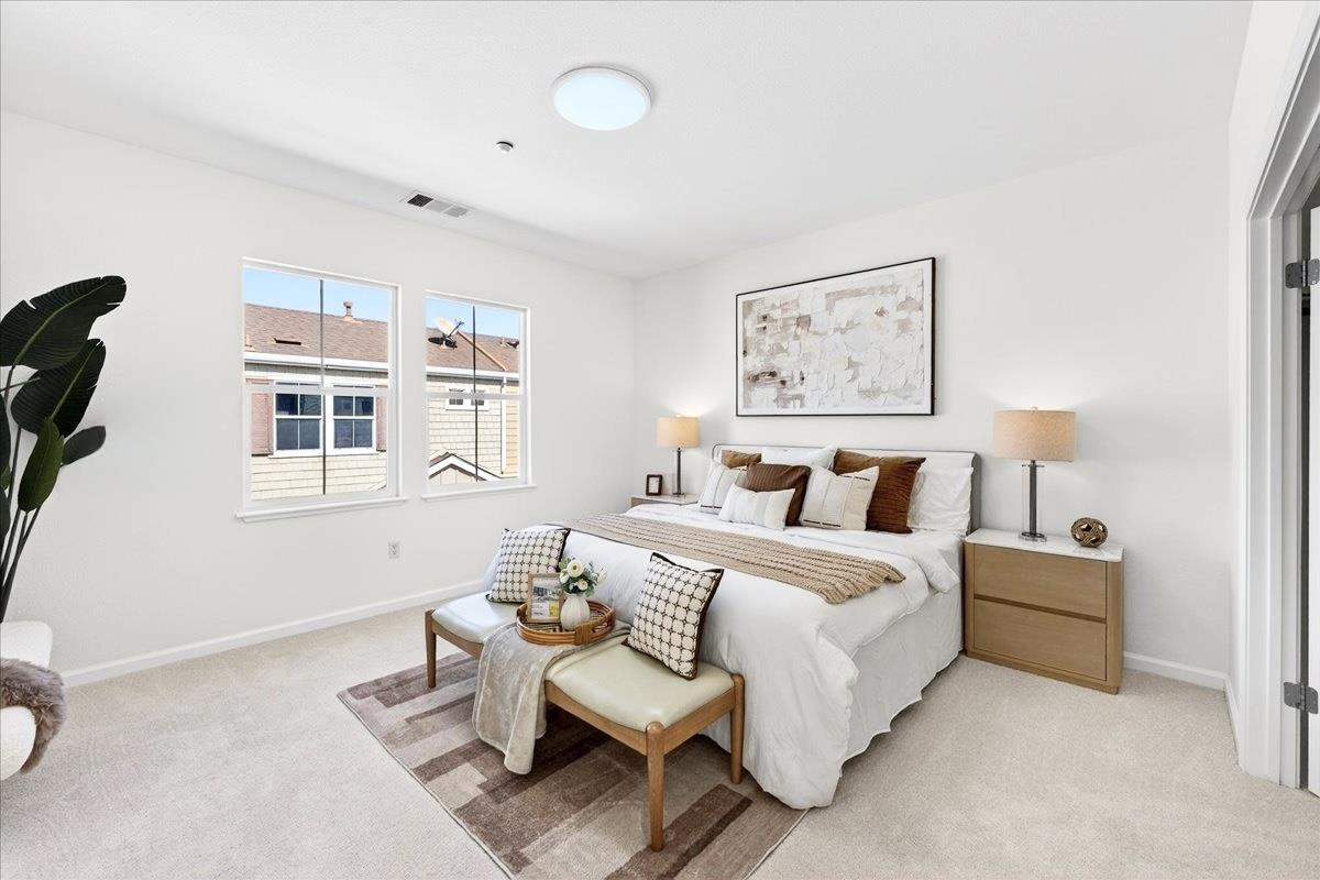 Detail Gallery Image 9 of 34 For 679 Pinnacles Ter, Sunnyvale,  CA 94085 - 3 Beds | 3 Baths