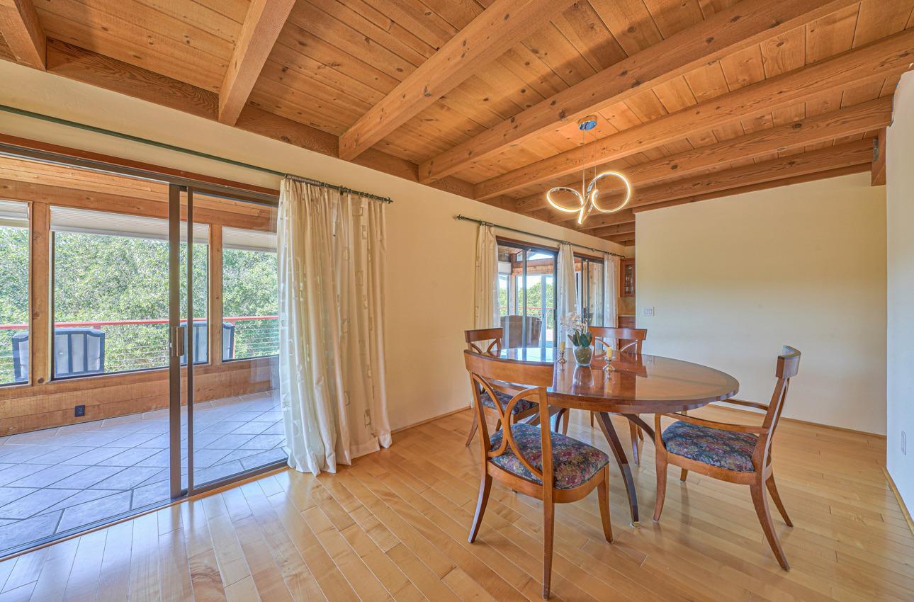 Detail Gallery Image 13 of 47 For 31485 via Las Rosas, Carmel Valley,  CA 93924 - 3 Beds | 2 Baths