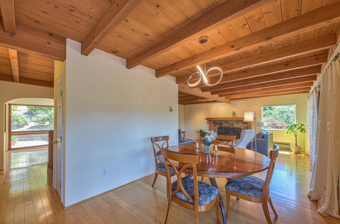 Detail Gallery Image 14 of 47 For 31485 via Las Rosas, Carmel Valley,  CA 93924 - 3 Beds | 2 Baths