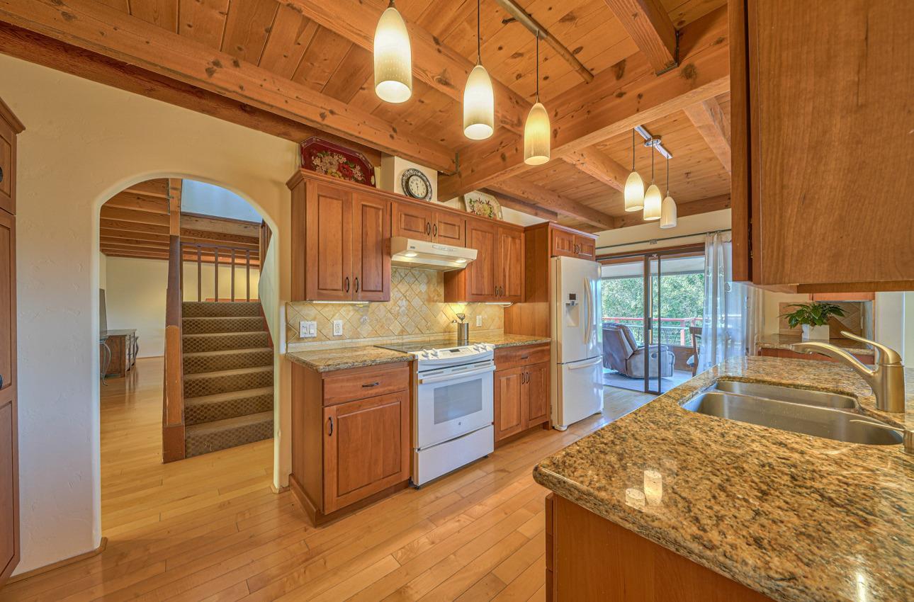 Detail Gallery Image 17 of 47 For 31485 via Las Rosas, Carmel Valley,  CA 93924 - 3 Beds | 2 Baths