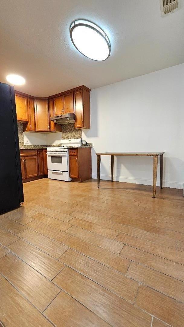 Detail Gallery Image 9 of 15 For 727 Pinto Dr, San Jose,  CA 95111 - – Beds | – Baths