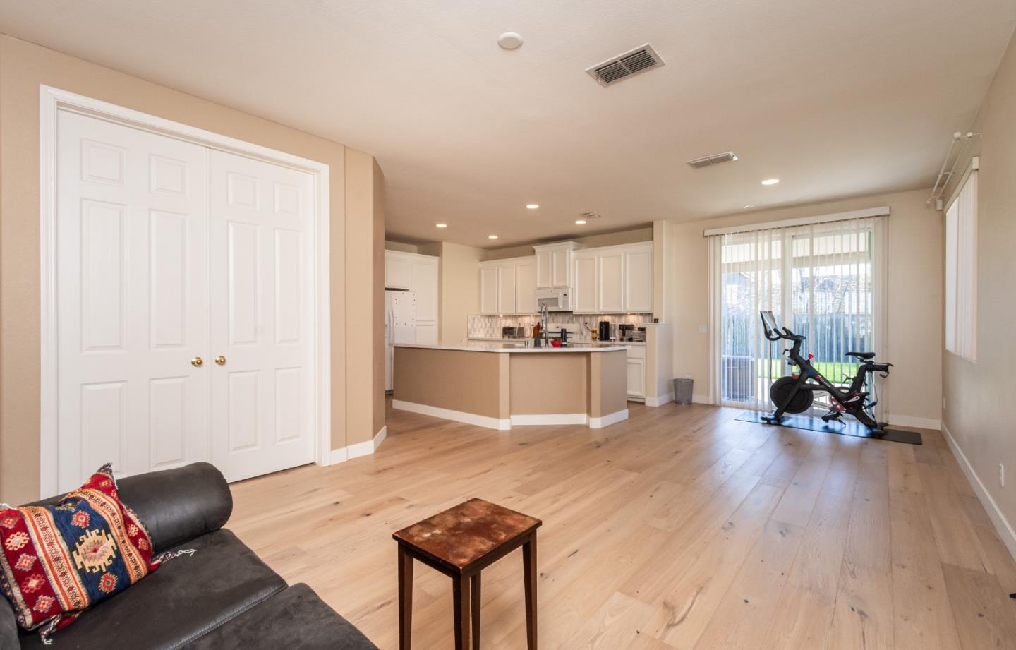 Detail Gallery Image 11 of 49 For 5020 Cleveland Bay Way, Elk Grove,  CA 95757 - 3 Beds | 2 Baths