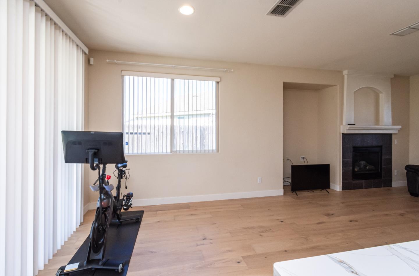 Detail Gallery Image 22 of 49 For 5020 Cleveland Bay Way, Elk Grove,  CA 95757 - 3 Beds | 2 Baths