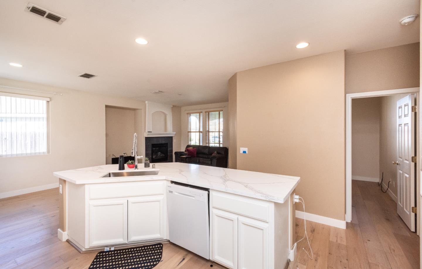 Detail Gallery Image 23 of 49 For 5020 Cleveland Bay Way, Elk Grove,  CA 95757 - 3 Beds | 2 Baths