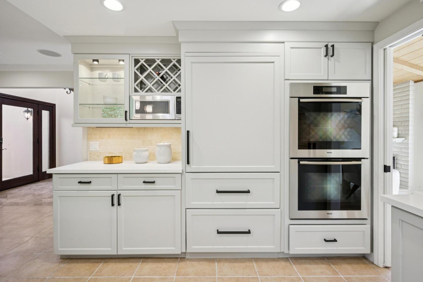 Detail Gallery Image 19 of 57 For 646 Oneida Dr, Sunnyvale,  CA 94087 - 4 Beds | 3 Baths