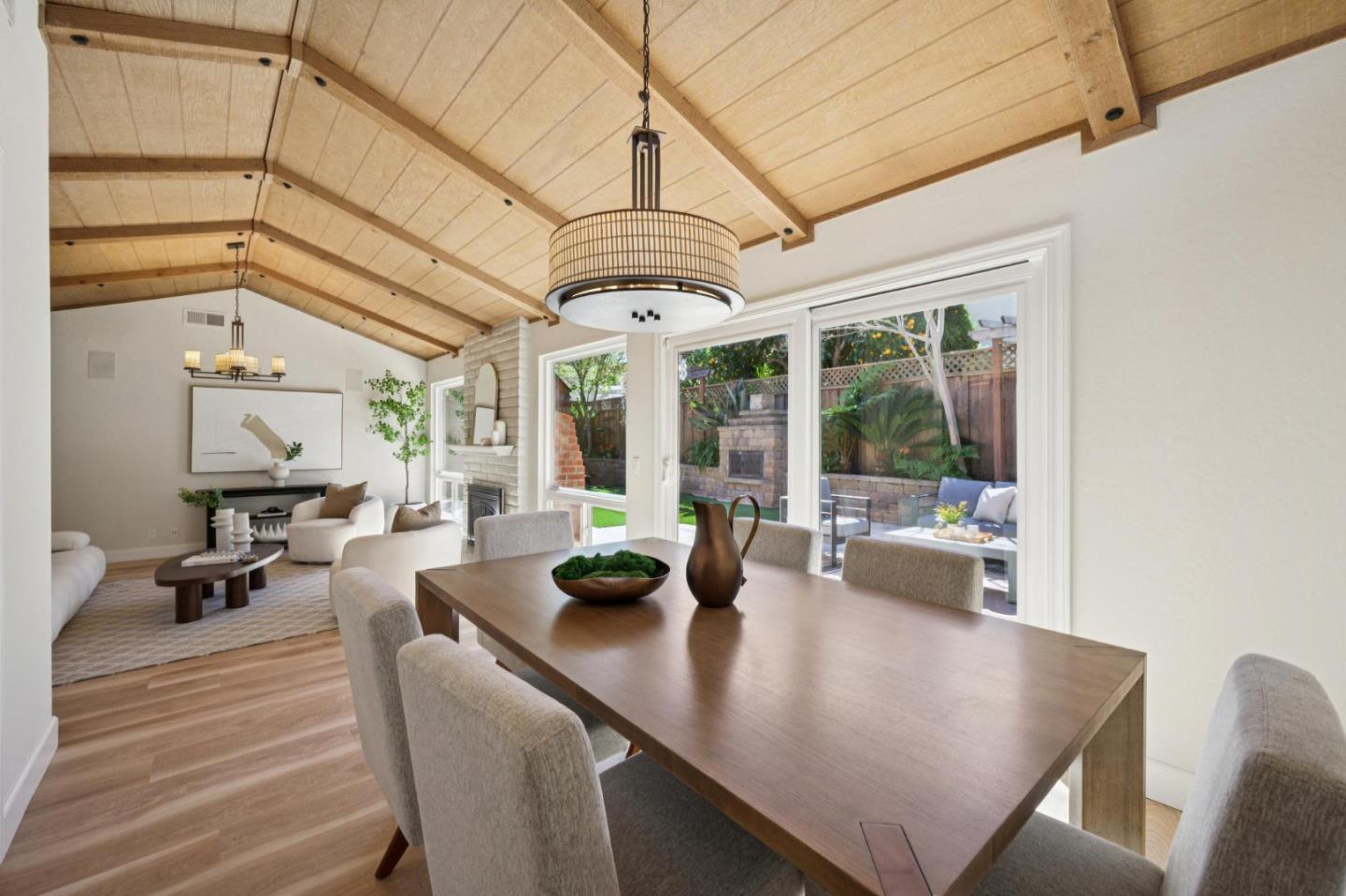 Detail Gallery Image 24 of 57 For 646 Oneida Dr, Sunnyvale,  CA 94087 - 4 Beds | 3 Baths