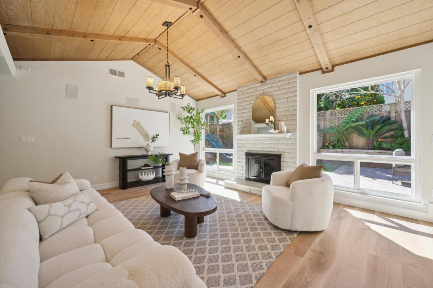 Detail Gallery Image 25 of 57 For 646 Oneida Dr, Sunnyvale,  CA 94087 - 4 Beds | 3 Baths