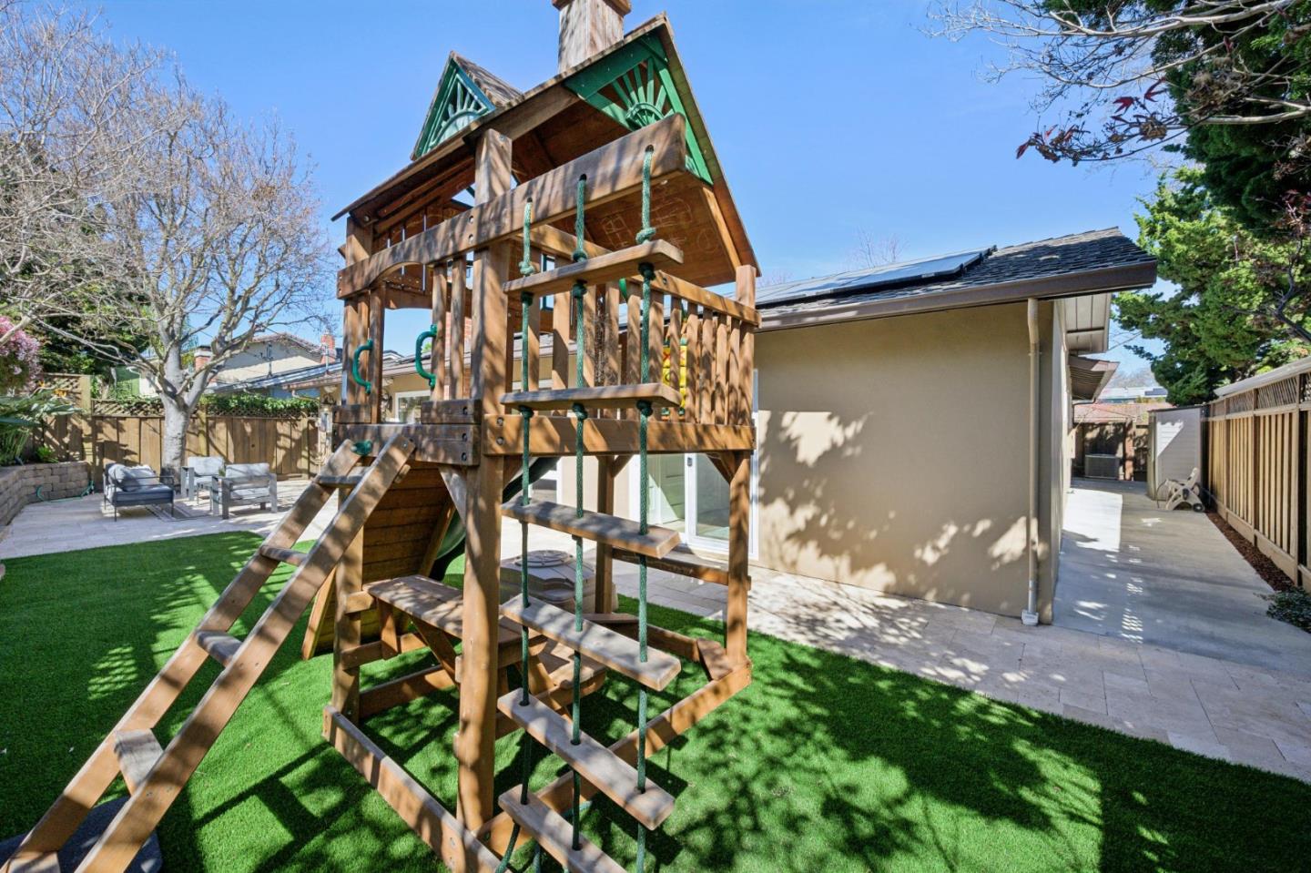 Detail Gallery Image 50 of 57 For 646 Oneida Dr, Sunnyvale,  CA 94087 - 4 Beds | 3 Baths