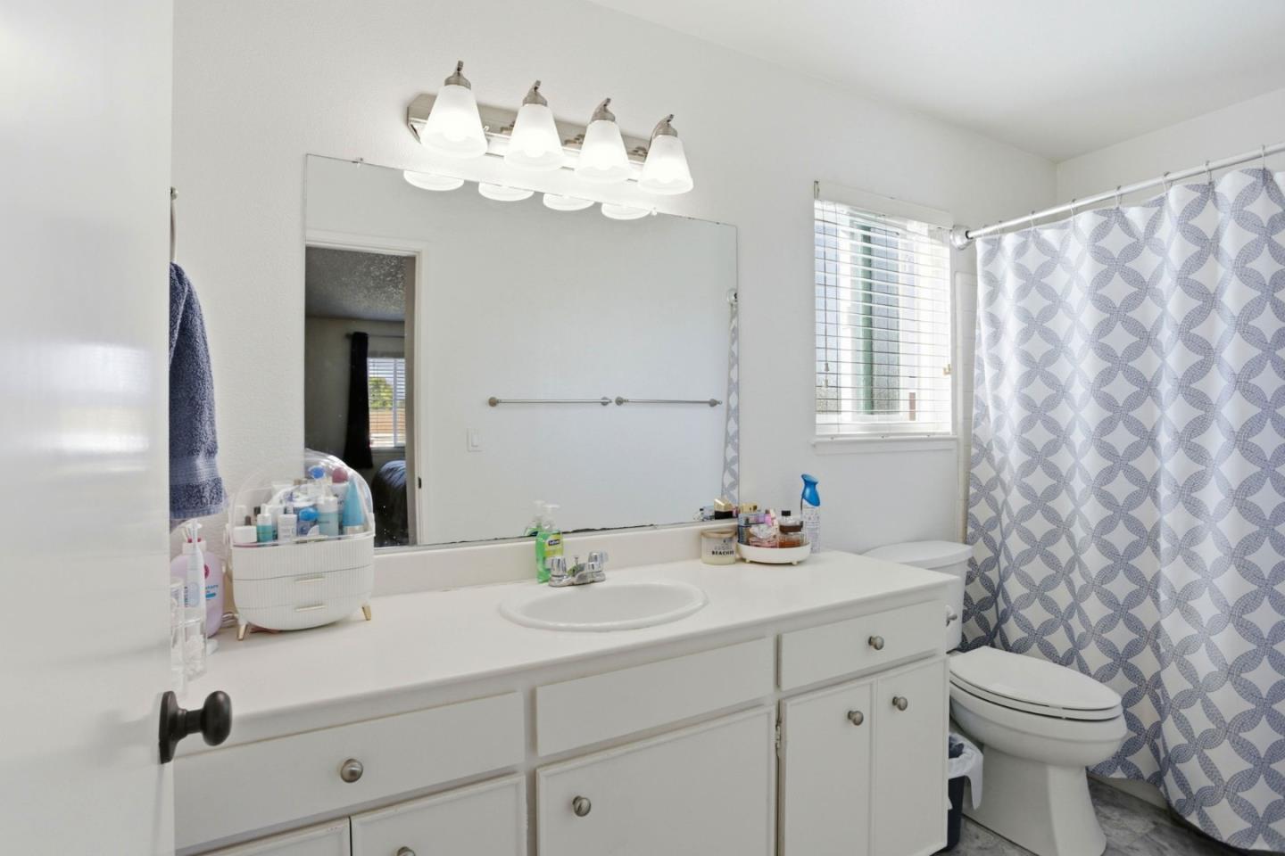 Detail Gallery Image 20 of 24 For 1075 Sherman Dr, Salinas,  CA 93907 - 3 Beds | 2 Baths