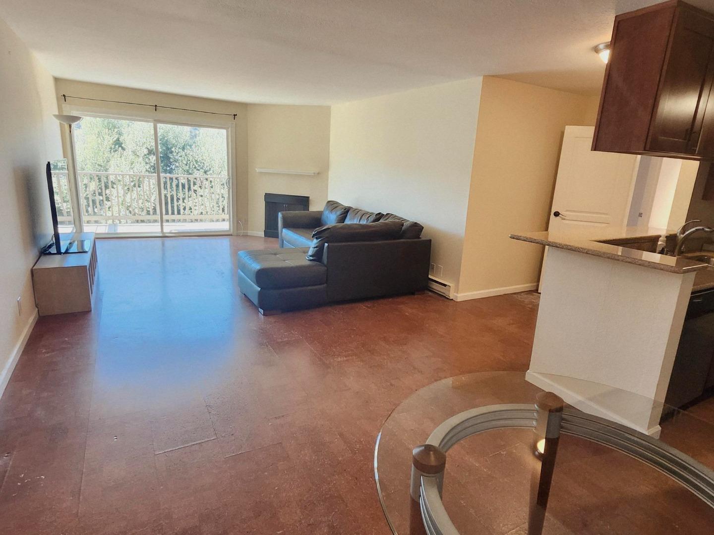 Detail Gallery Image 7 of 37 For 397 Imperial Way #329,  Daly City,  CA 94015 - 2 Beds | 2 Baths